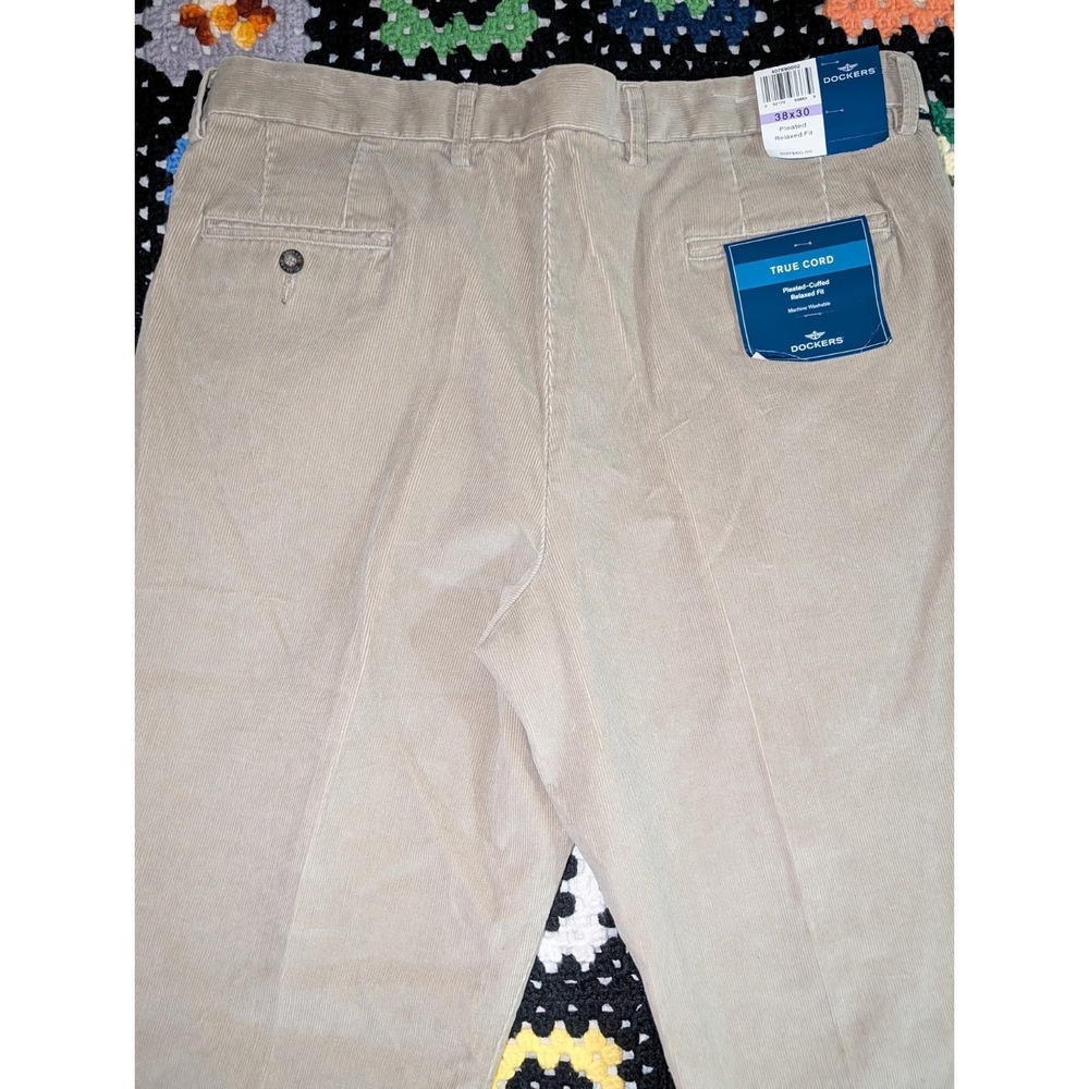 Dockers Pleated Relaxed Fit Corduroy Pants Mens 38x30 Tan Khaki Y2K Baggy NWT - Picture 11 of 14